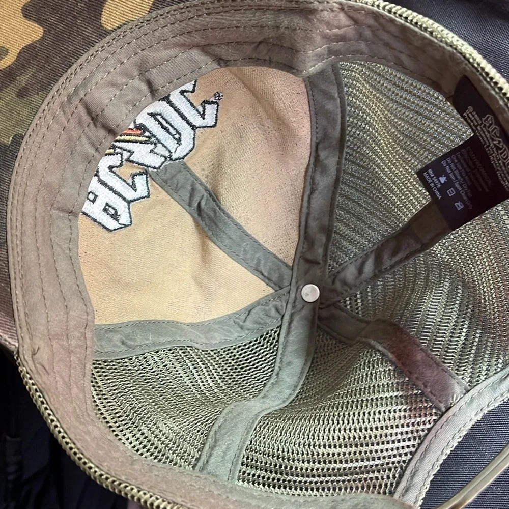 AC/DC Embroidered Camouflage Distressed Net SnapBack - Picture 7 of 9